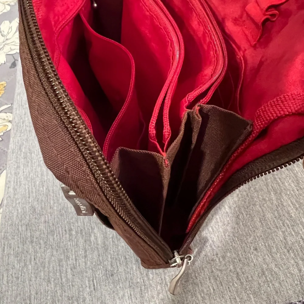 Baggallini Crossbody Bag - Picture 6 of 15